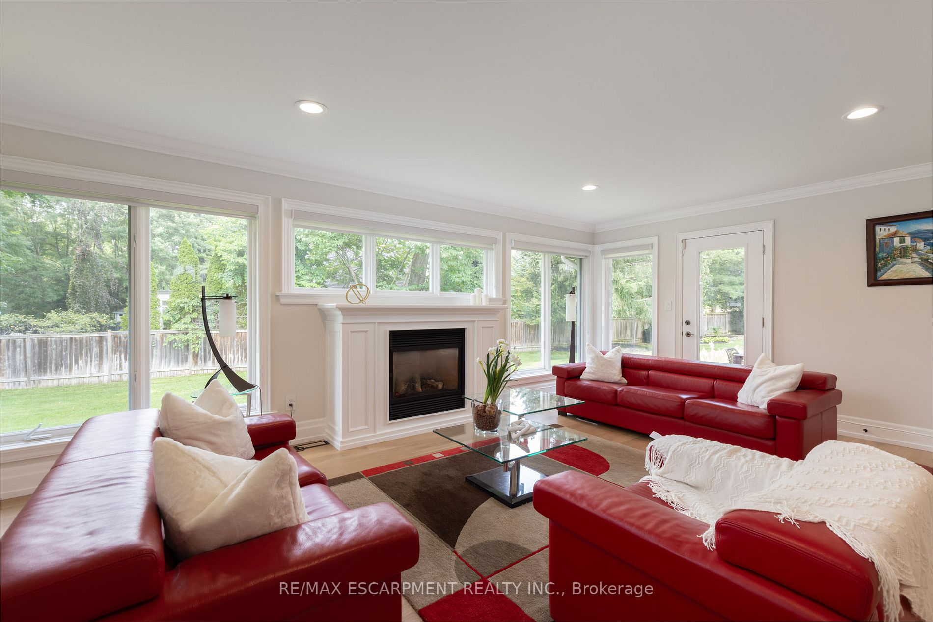 1247 Cumnock Cres