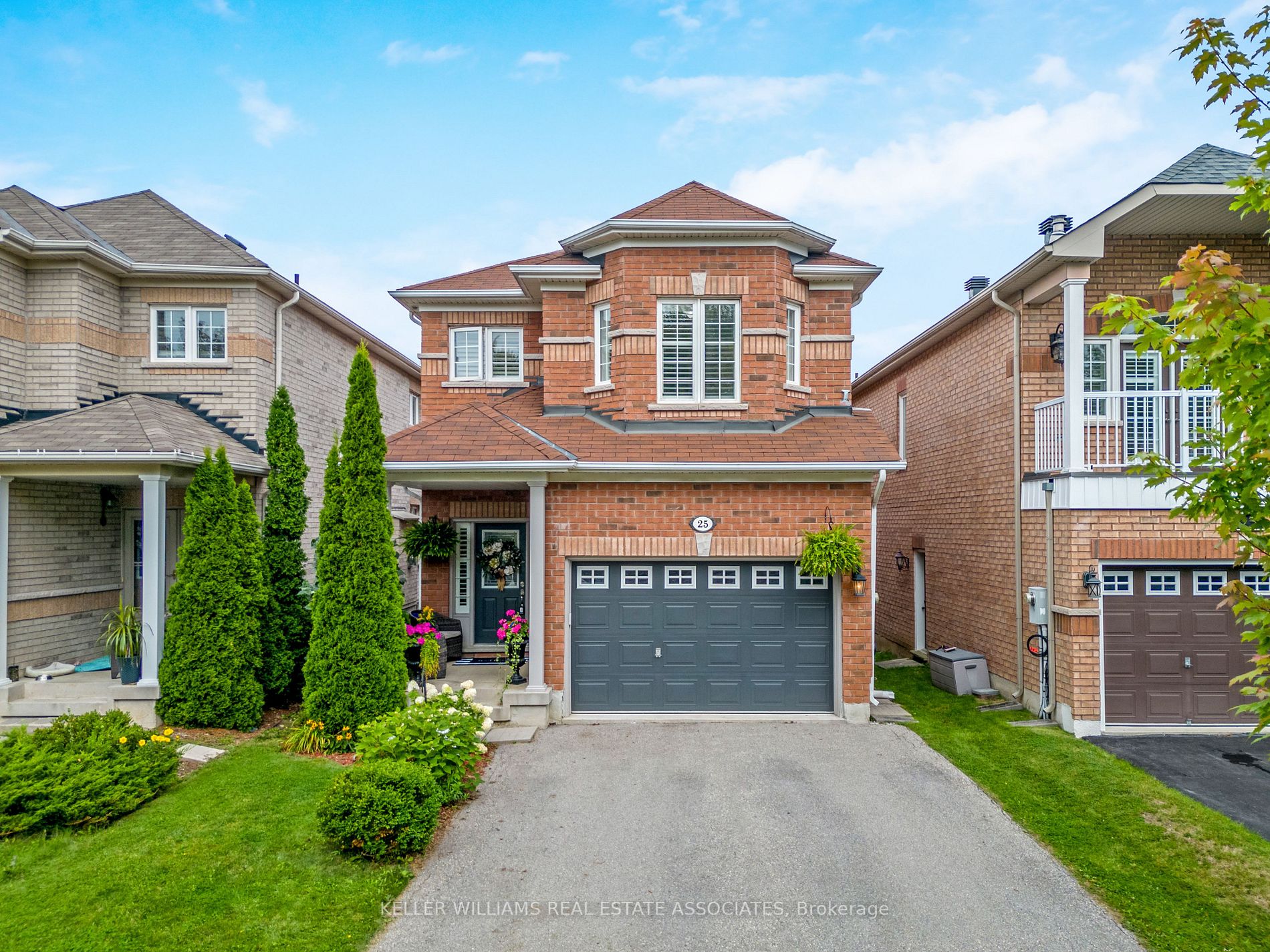 25 Elderberry Gate