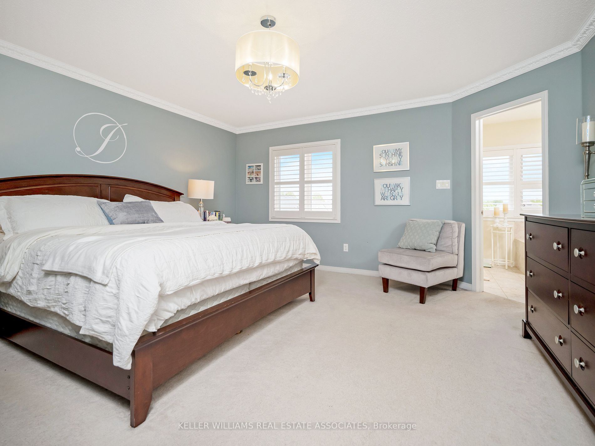 25 Elderberry Gate