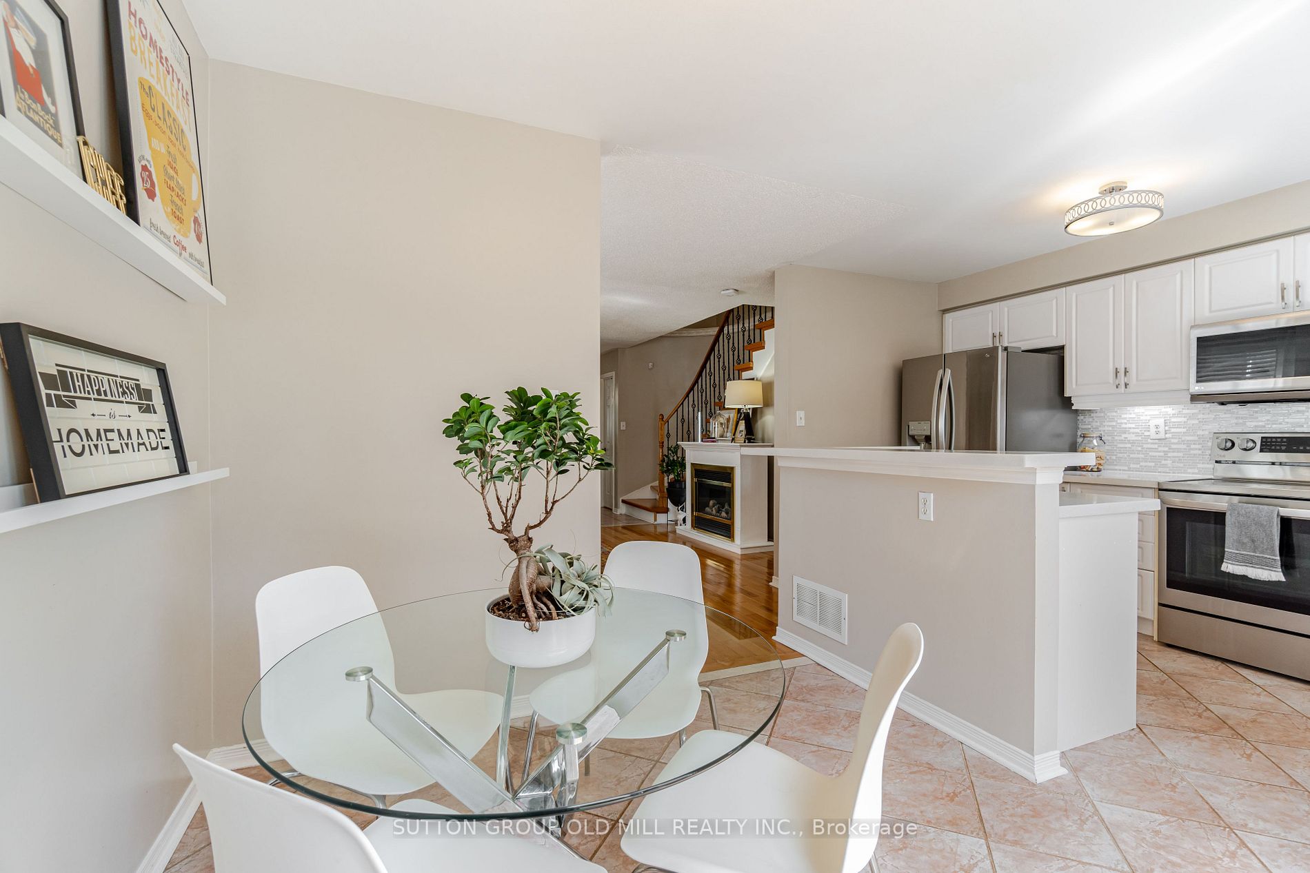 564 Claymeadow Ave