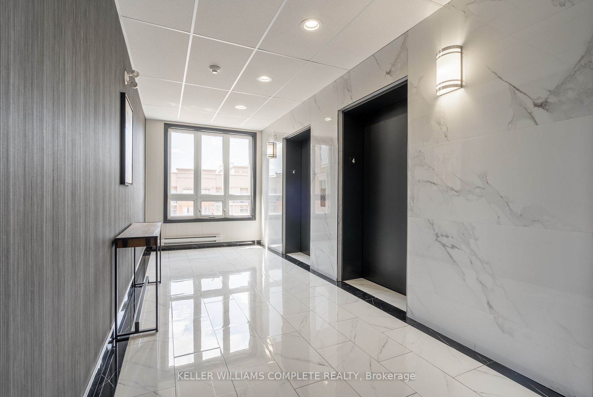 5327 Upper Middle Rd, #411