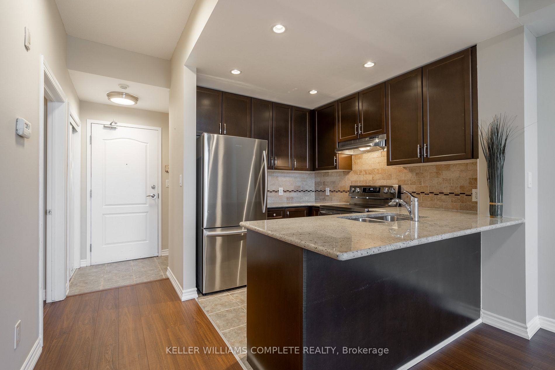 5327 Upper Middle Rd, #411