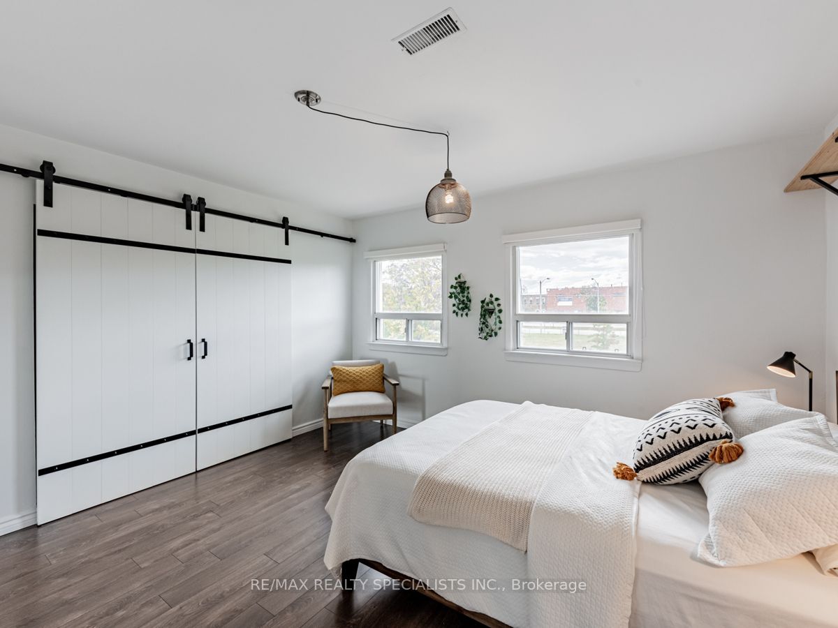 271 Sixth St