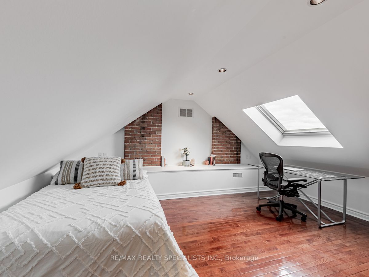 271 Sixth St