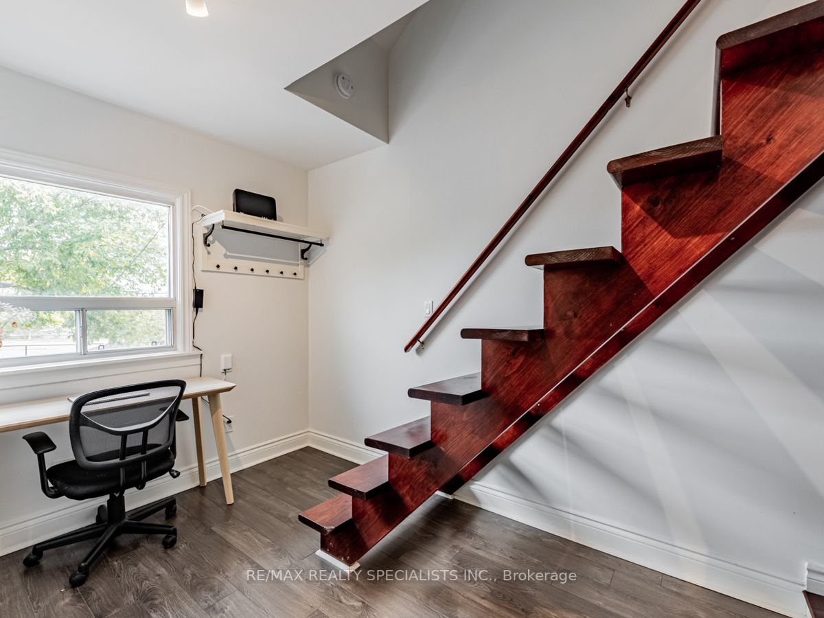 271 Sixth St
