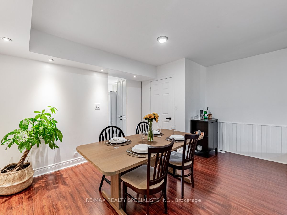 271 Sixth St