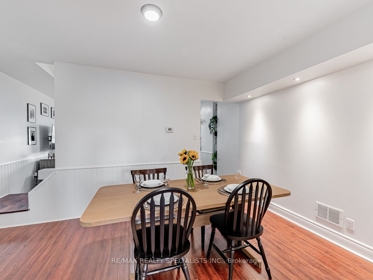 271 Sixth St
