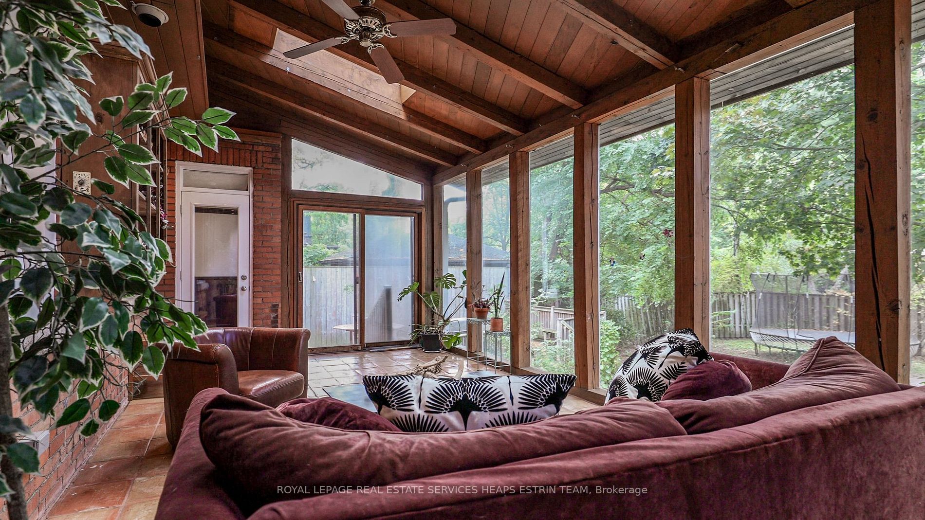 292 Indian Rd