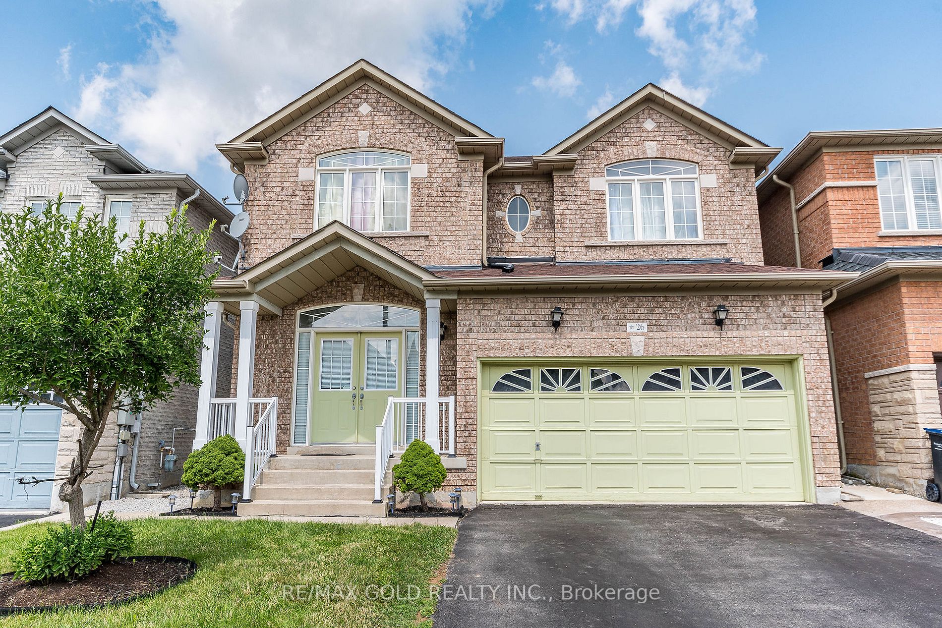 26 Arctic Willow Rd E