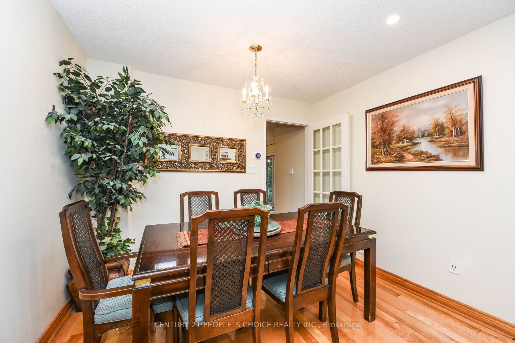 6 Sunley Cres