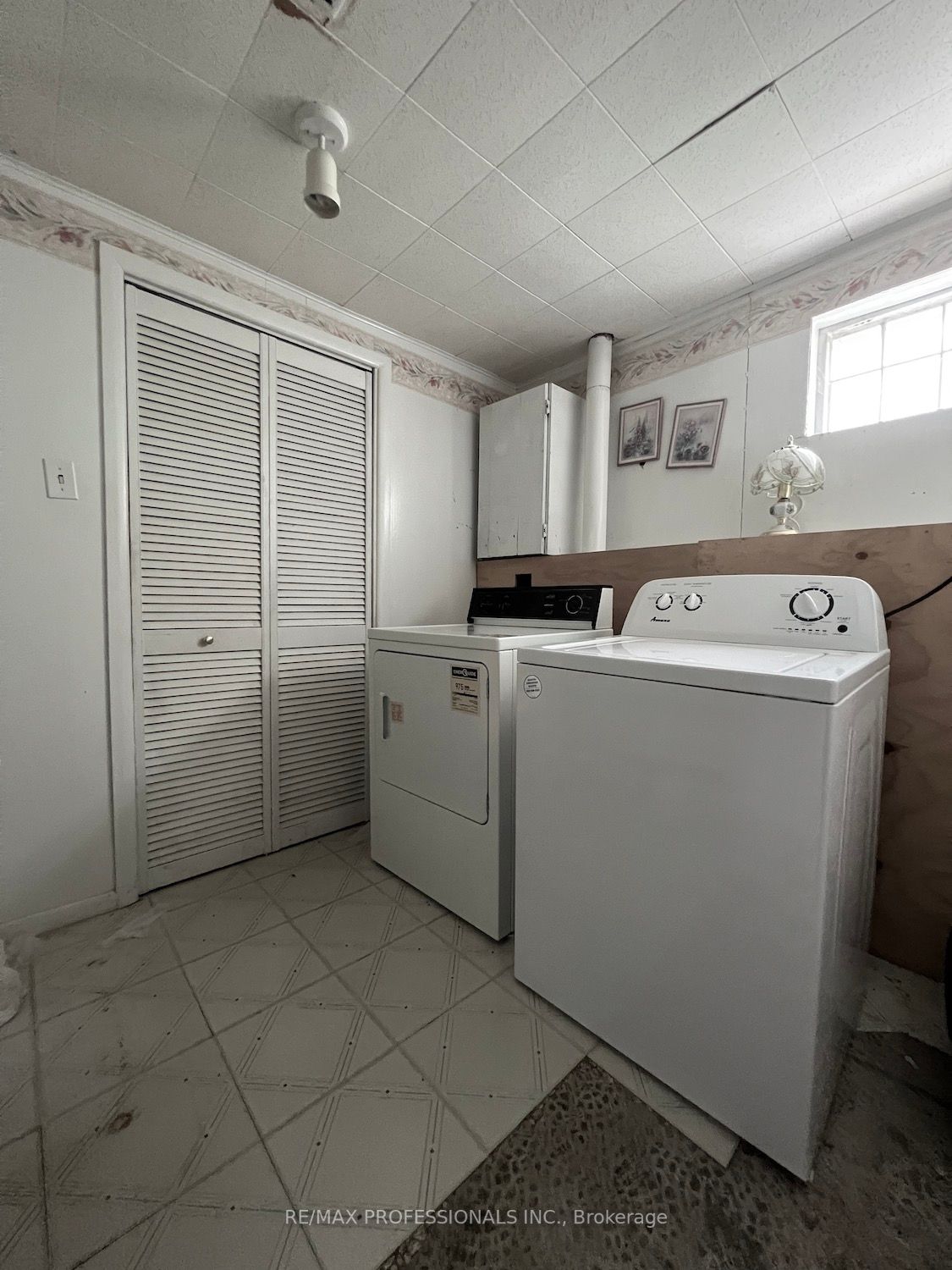 20 Noble Crt