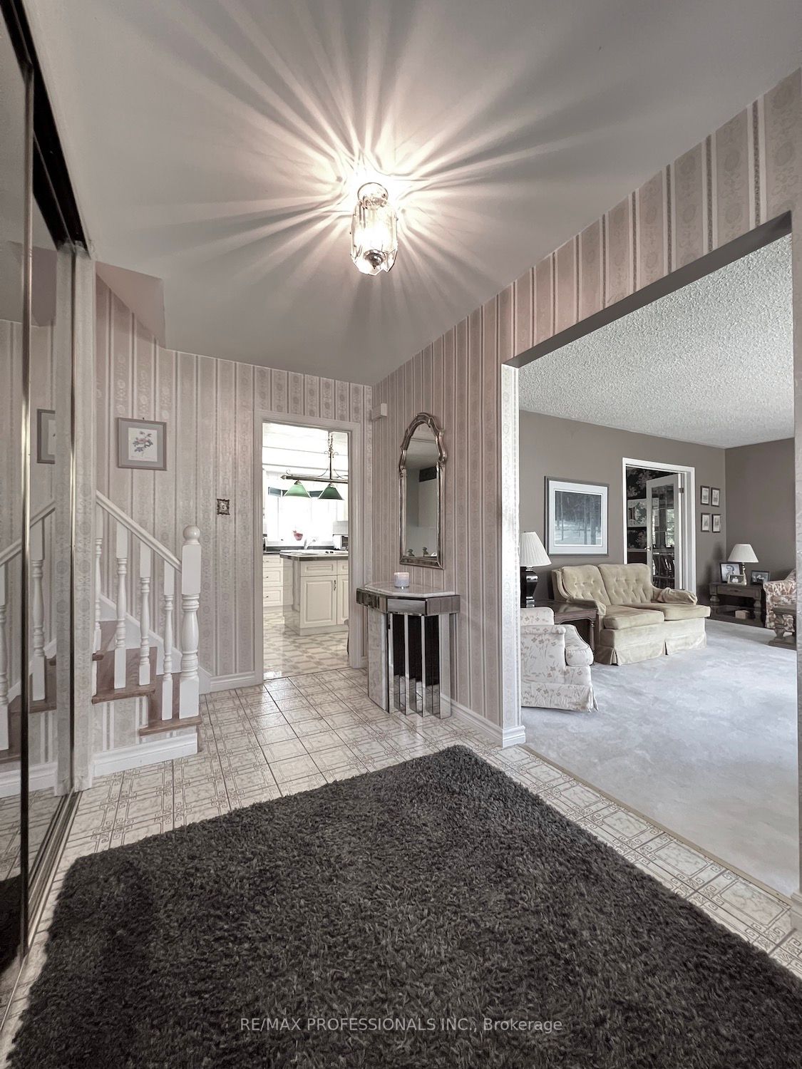 20 Noble Crt