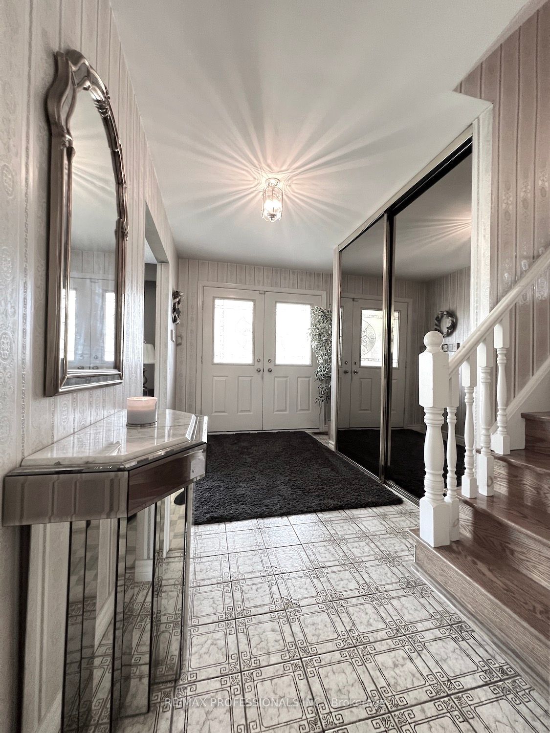 20 Noble Crt