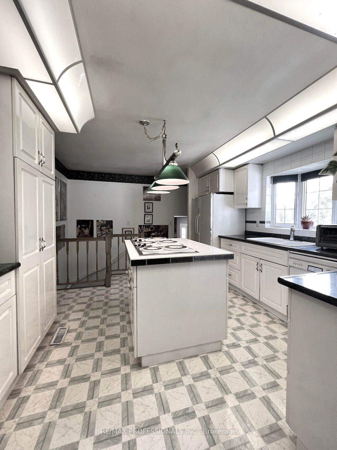 20 Noble Crt