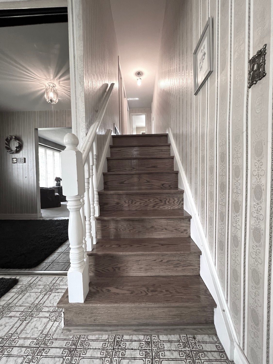 20 Noble Crt