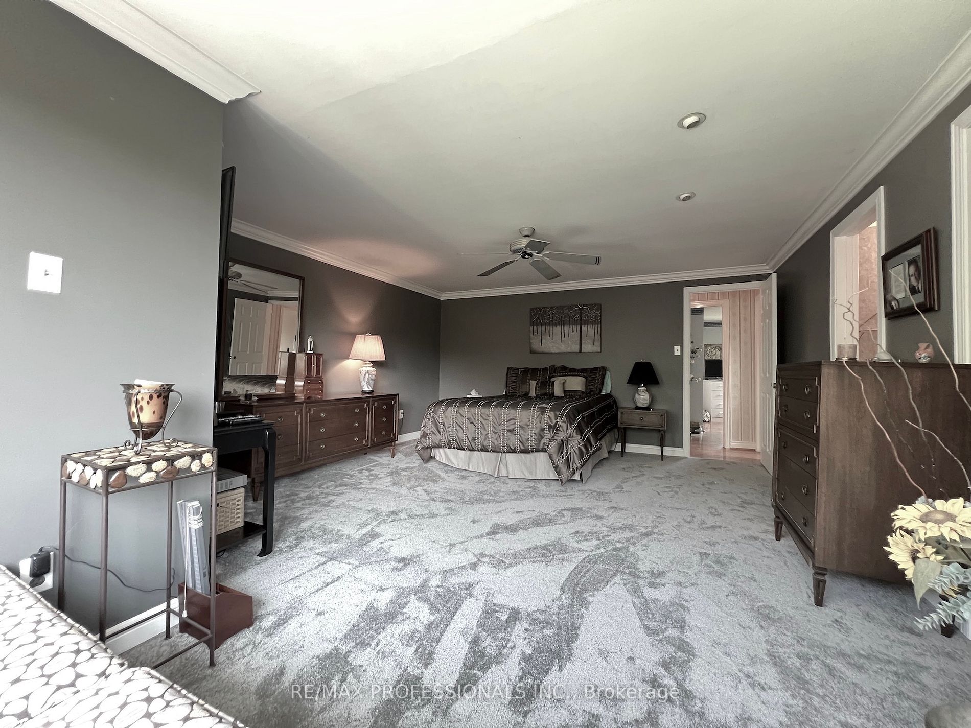 20 Noble Crt