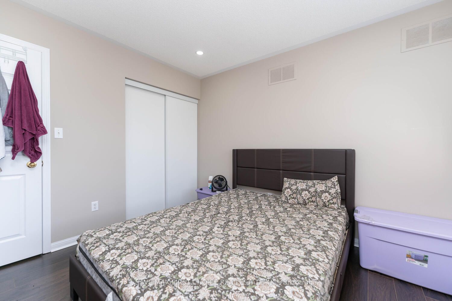 31 Vista Green Cres