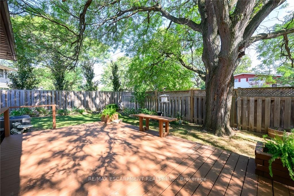 1009 Marley Cres