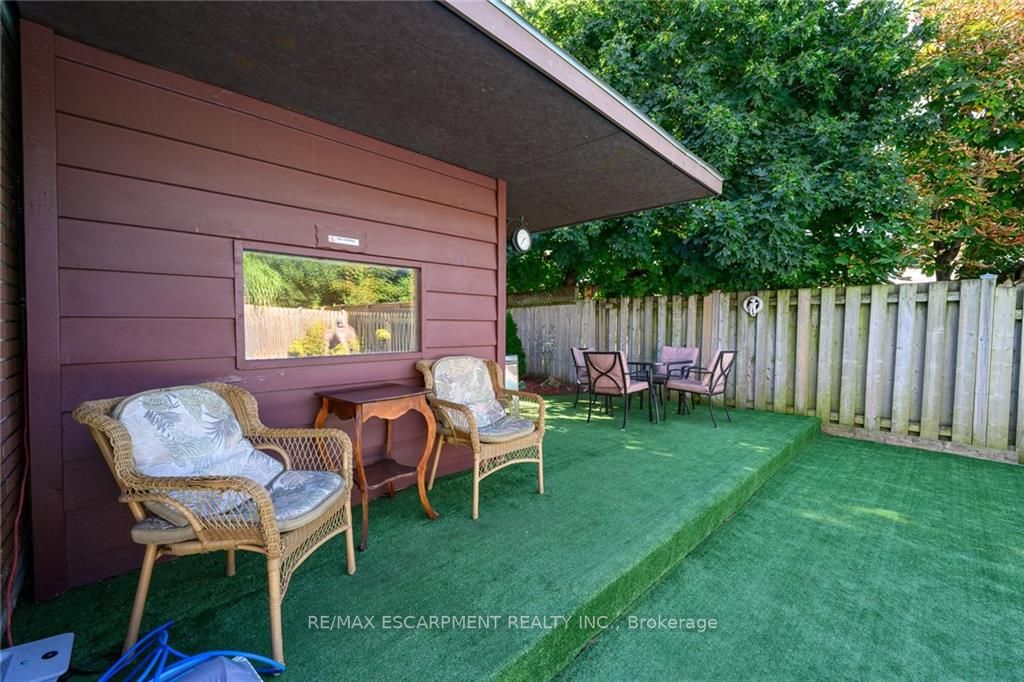 1009 Marley Cres
