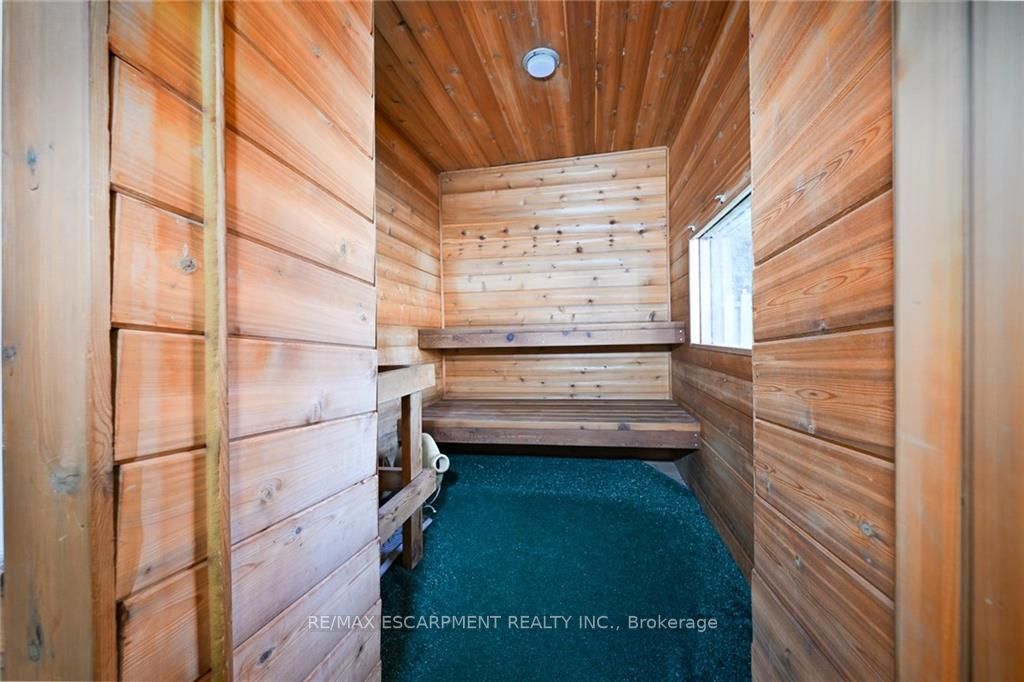 1009 Marley Cres