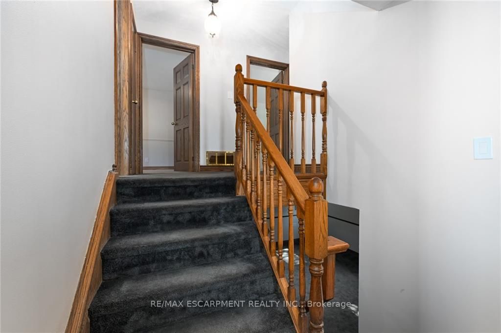 1009 Marley Cres