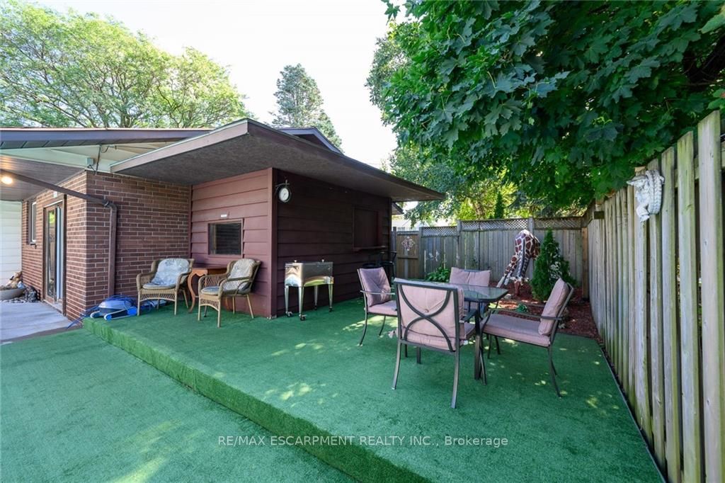 1009 Marley Cres