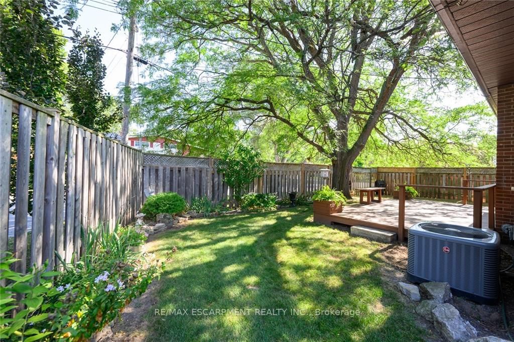 1009 Marley Cres