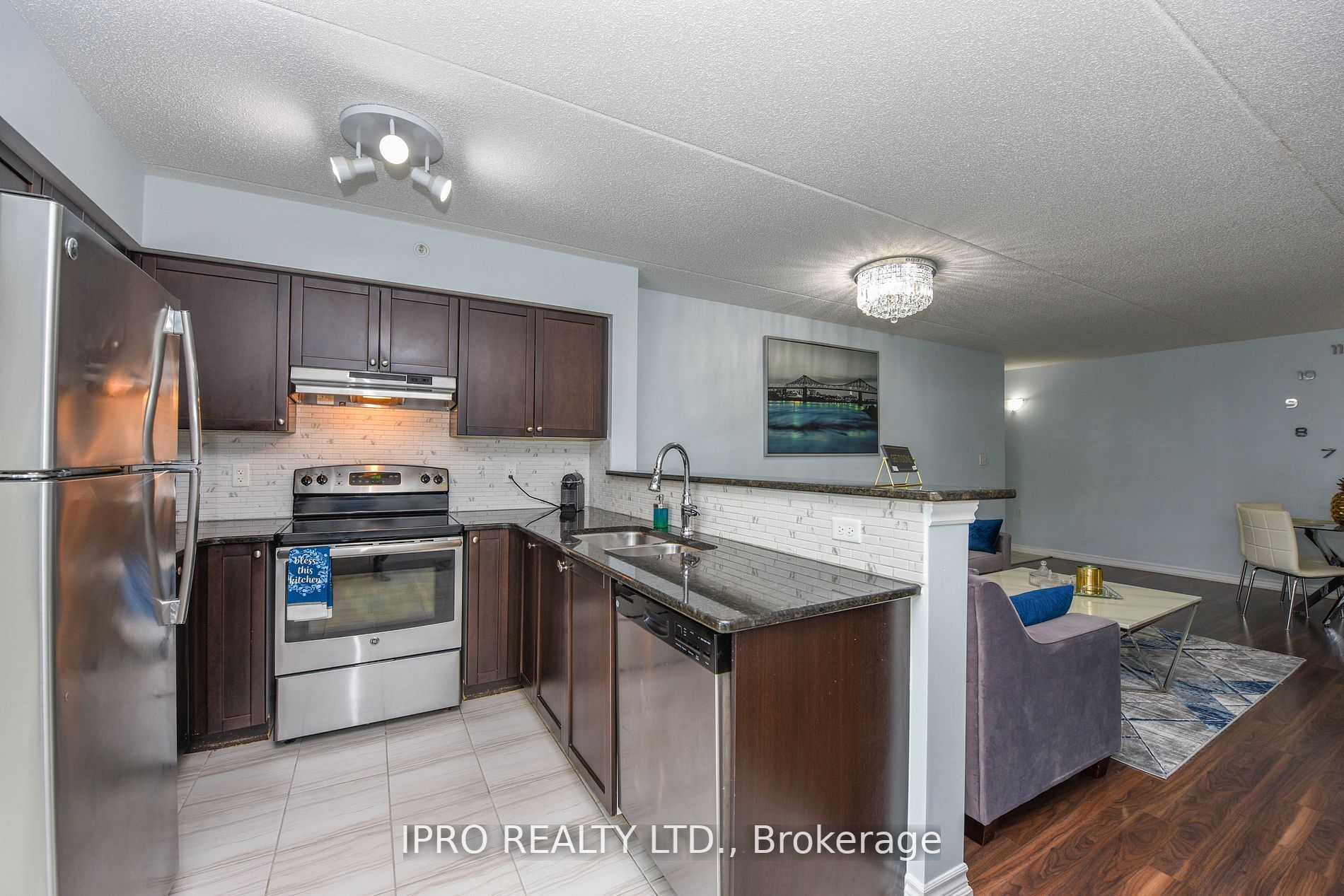 1440 Main St, #101