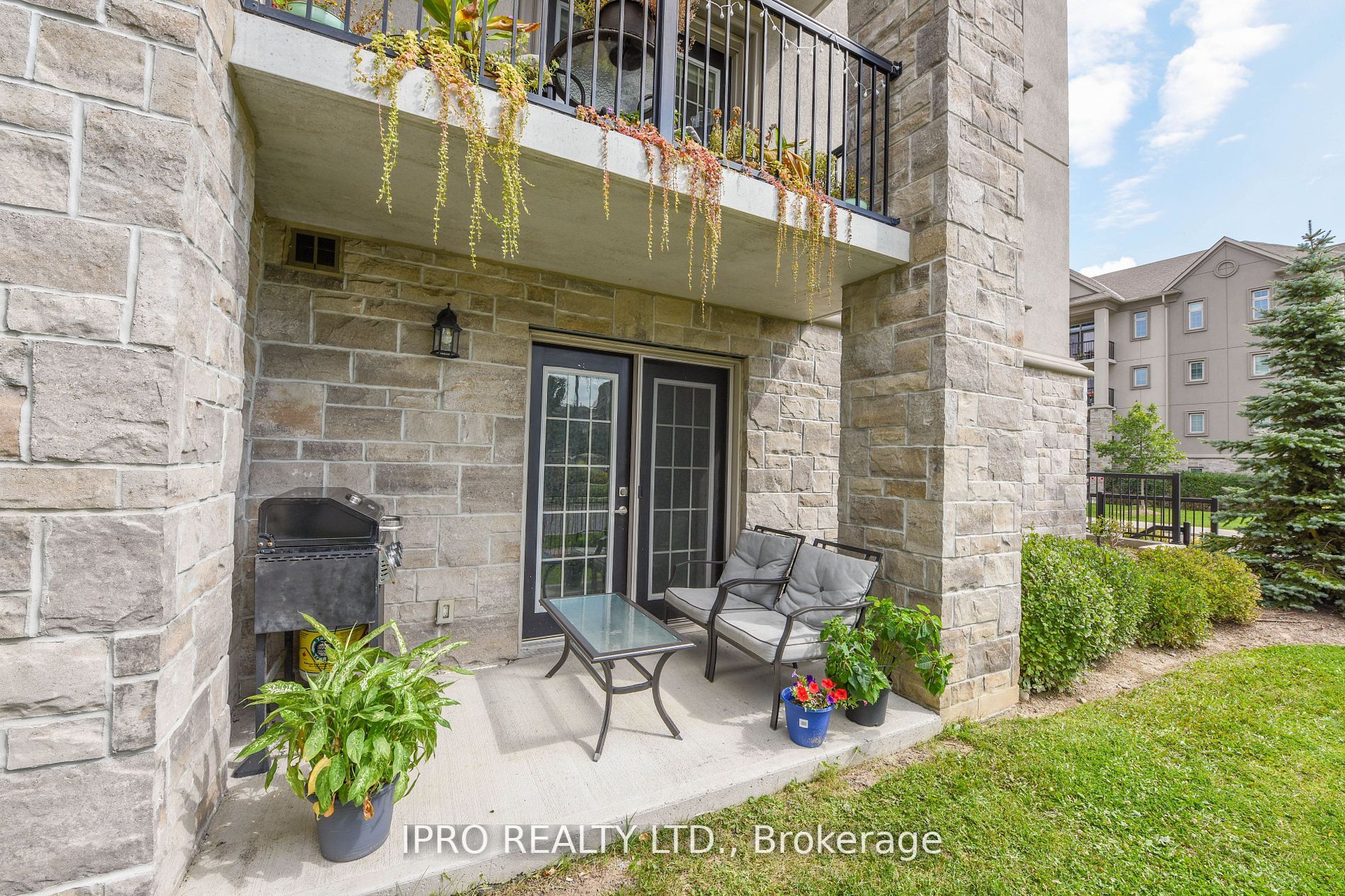1440 Main St, #101