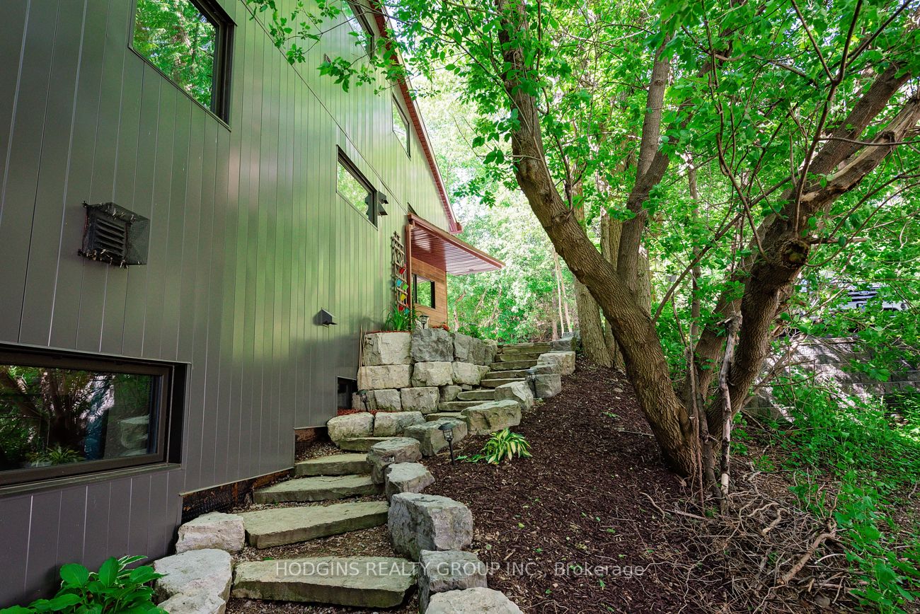 51 River Rd