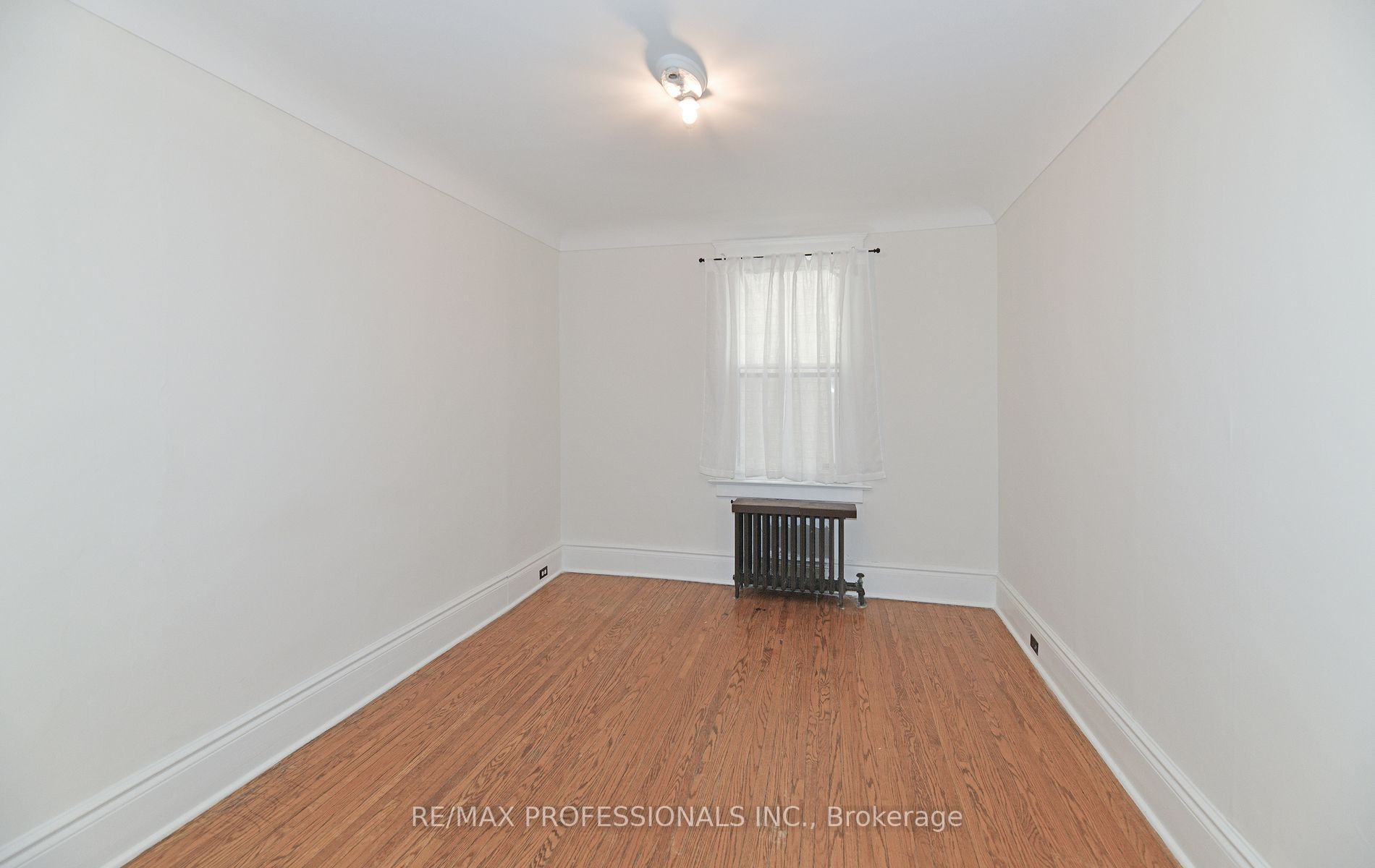154 Bartlett Ave