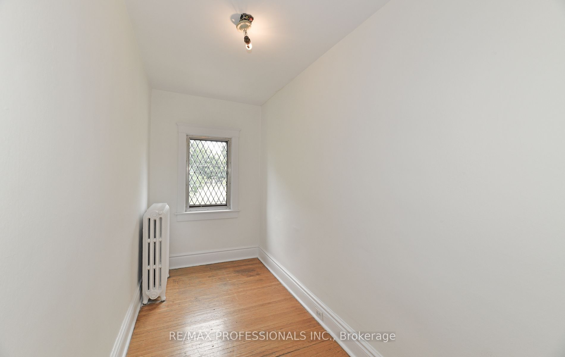154 Bartlett Ave