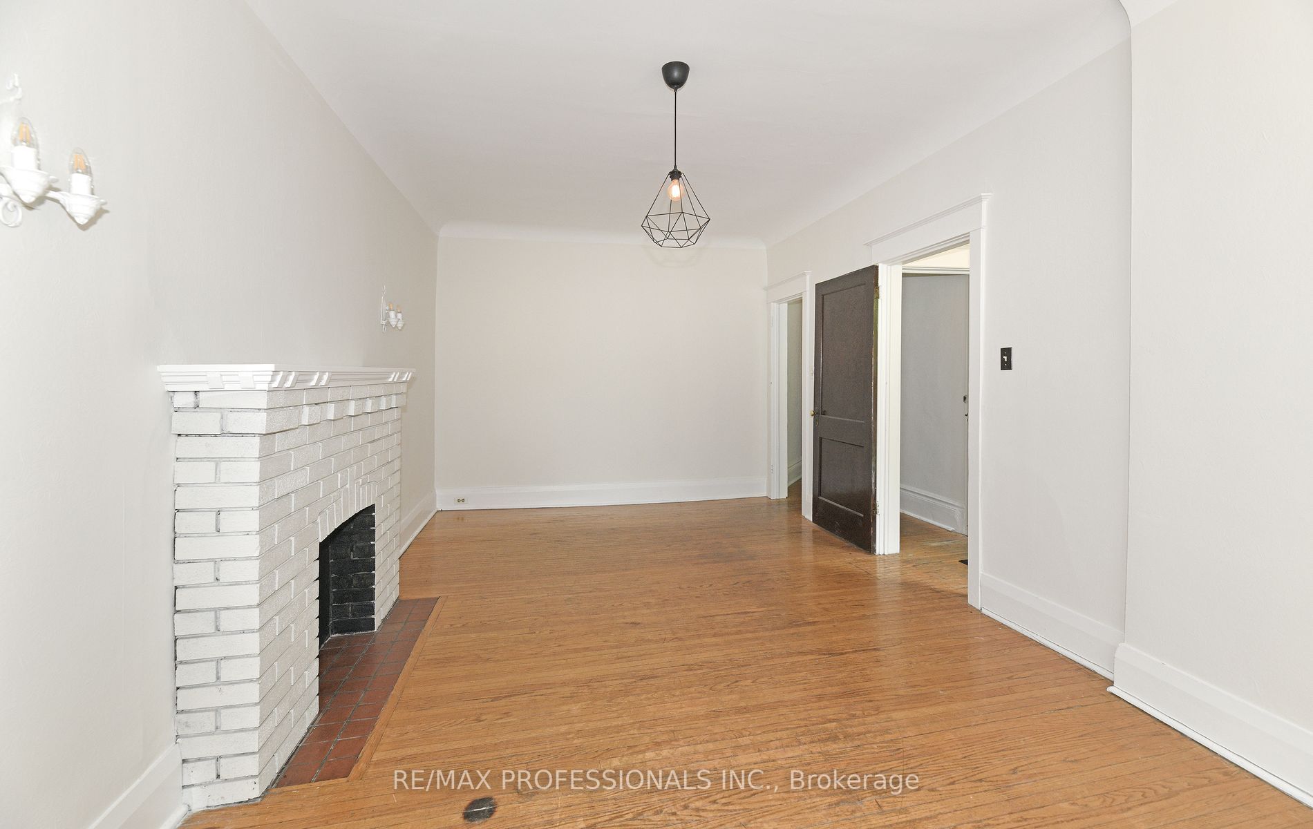 154 Bartlett Ave