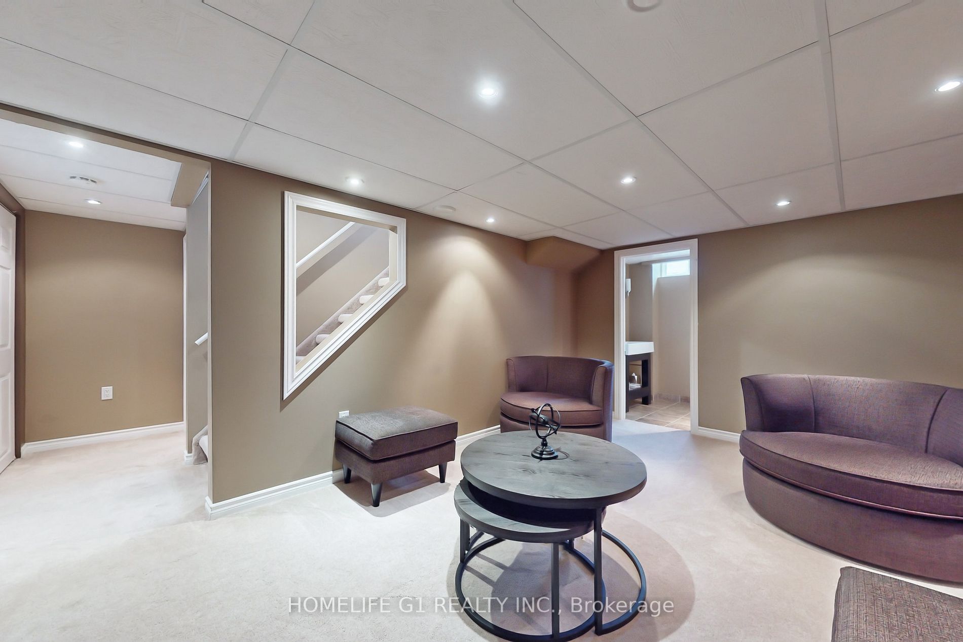 896 Mcneil Dr