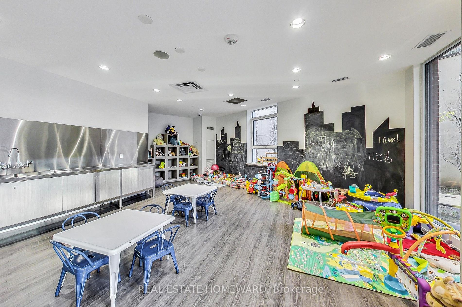 10 Park Lawn Rd, #625