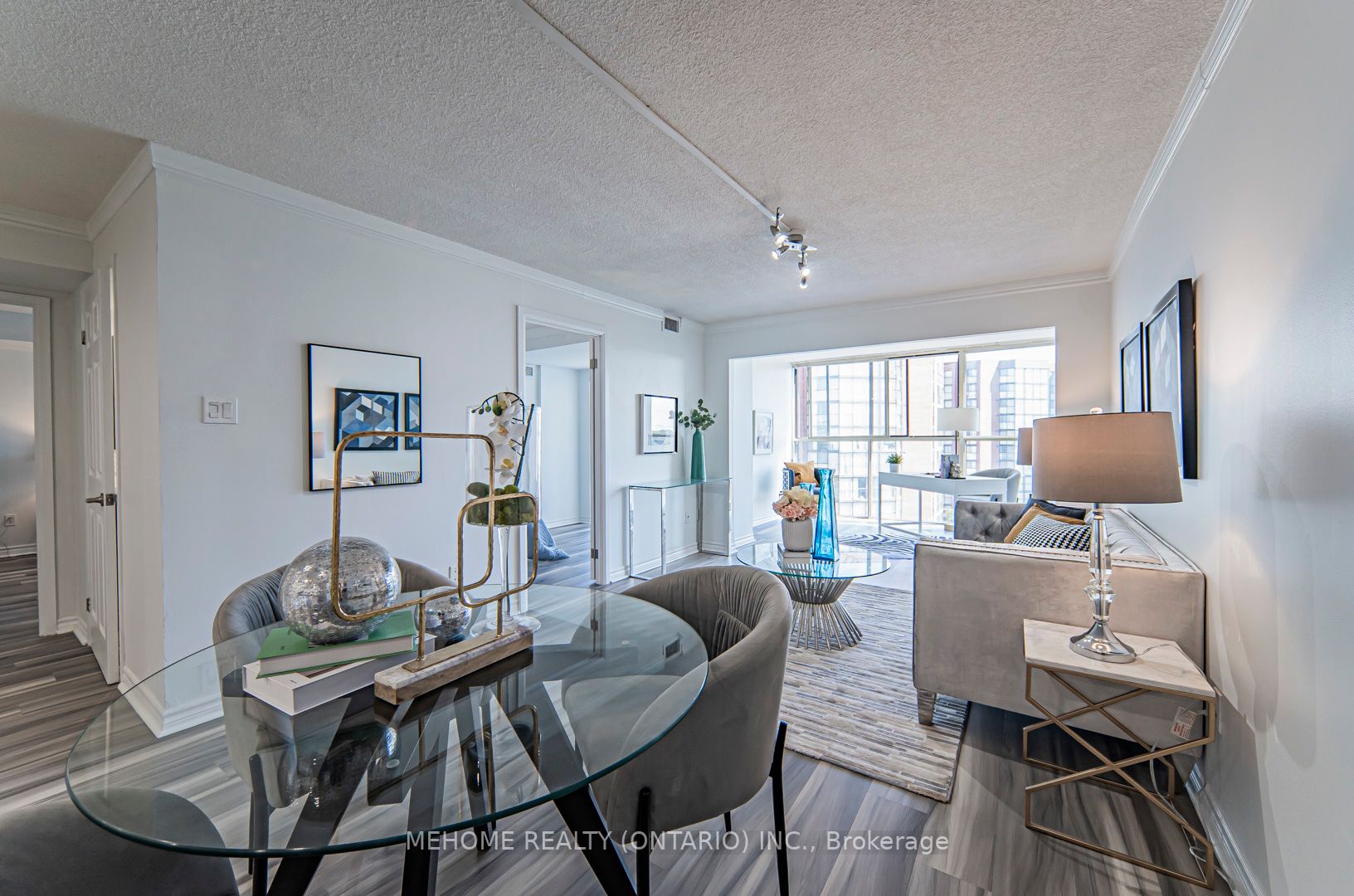 2091 Hurontario Street, #810