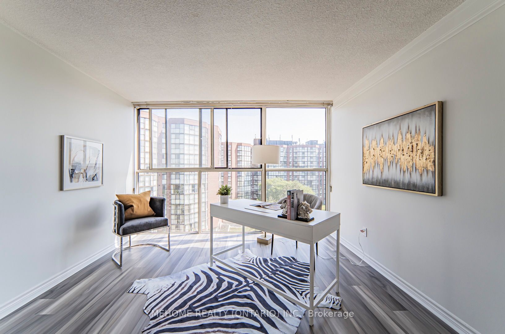 2091 Hurontario Street, #810
