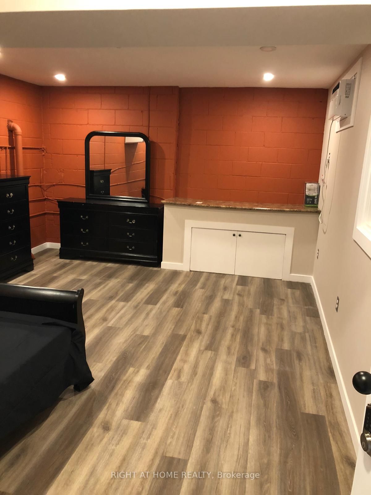 70 Lepage Crt, #2