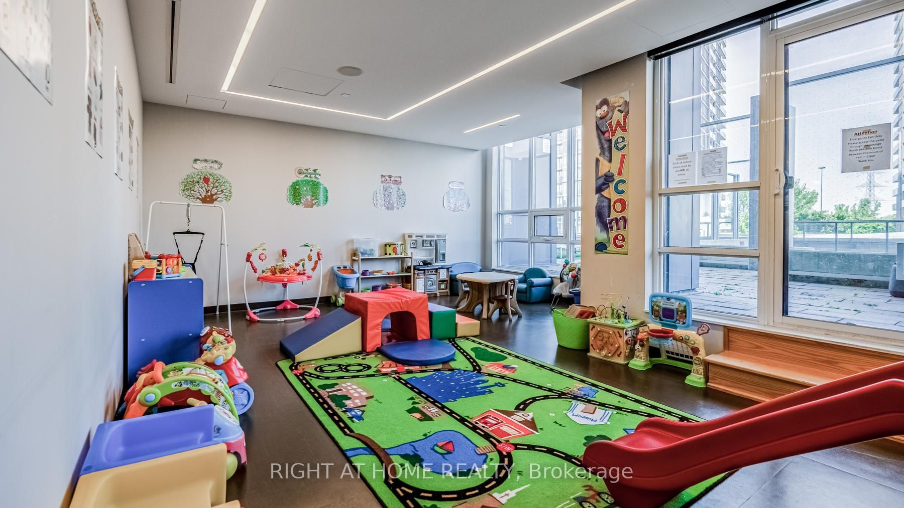 36 Park Lawn Rd, #1308