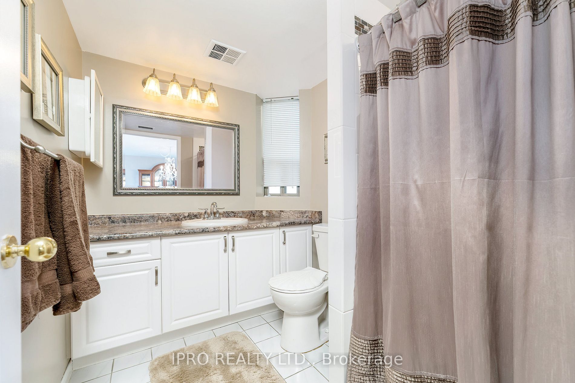 20 Mcfarlane Dr, #910