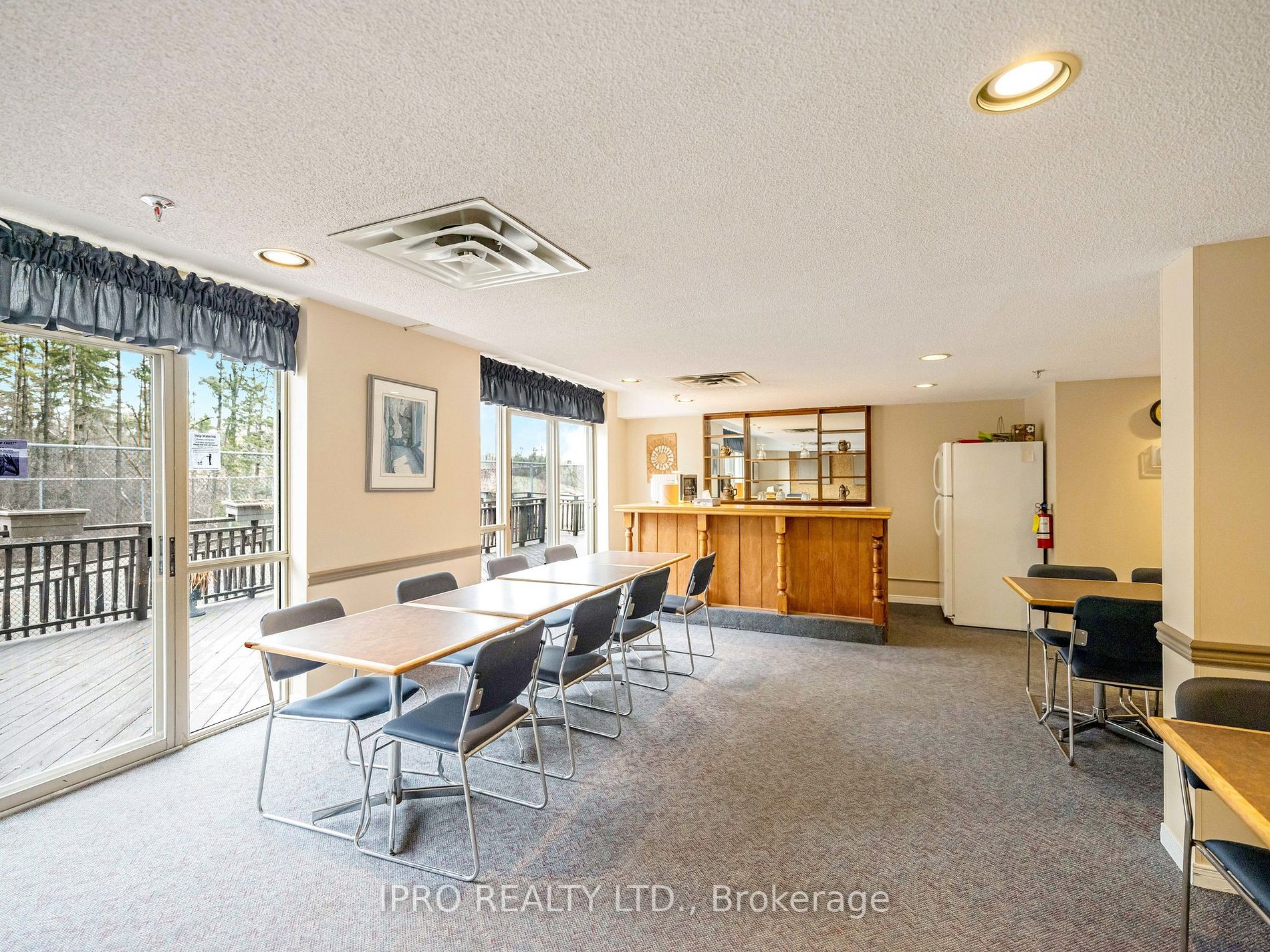 20 Mcfarlane Dr, #910