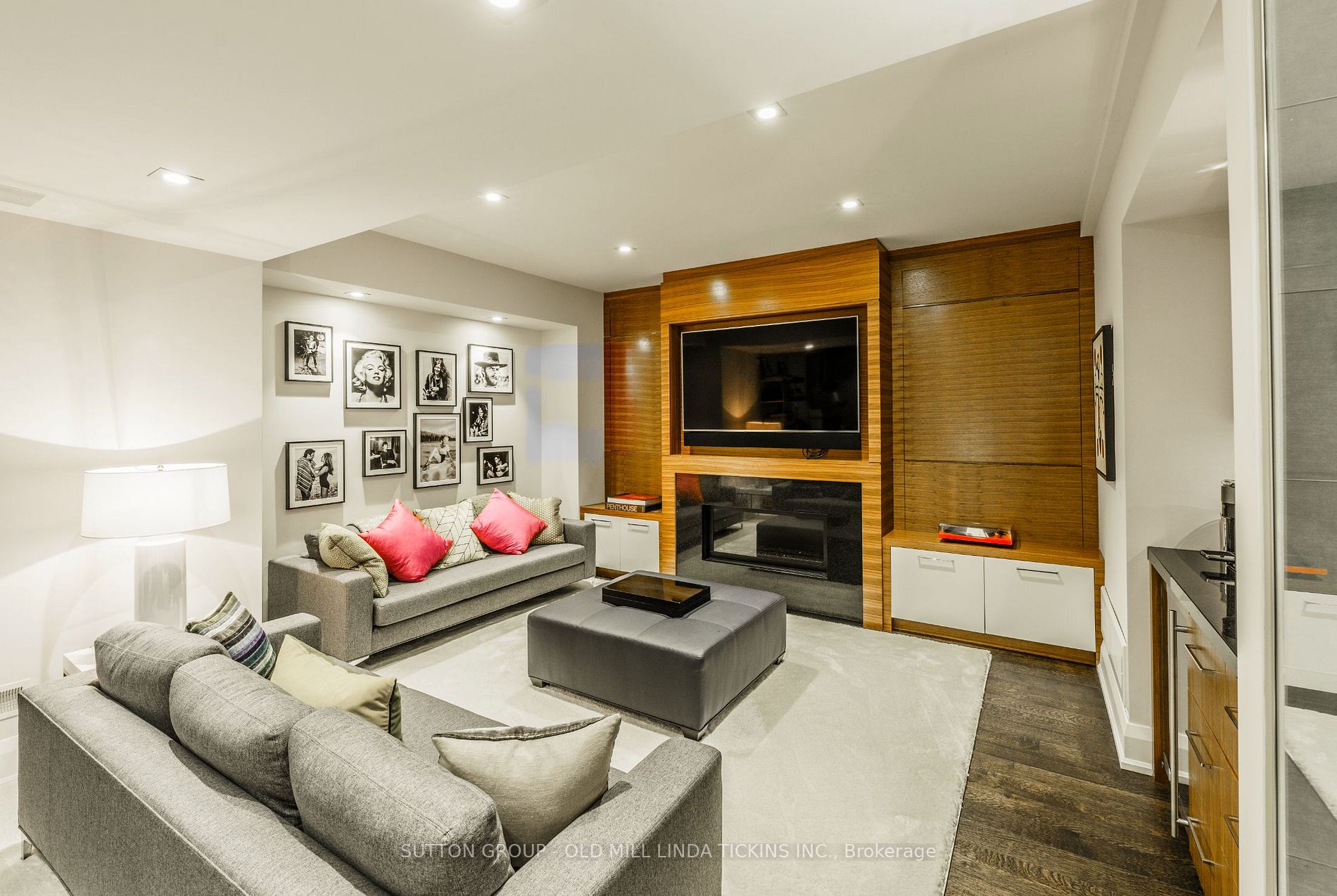 45 Strath Ave