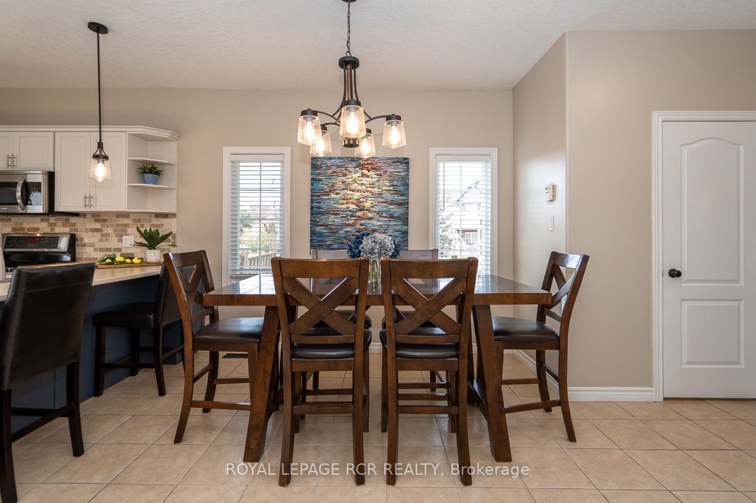 20 Dinnick Cres