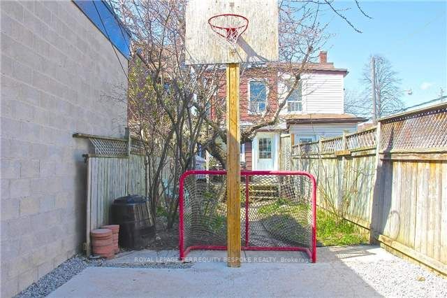79 Hallam St