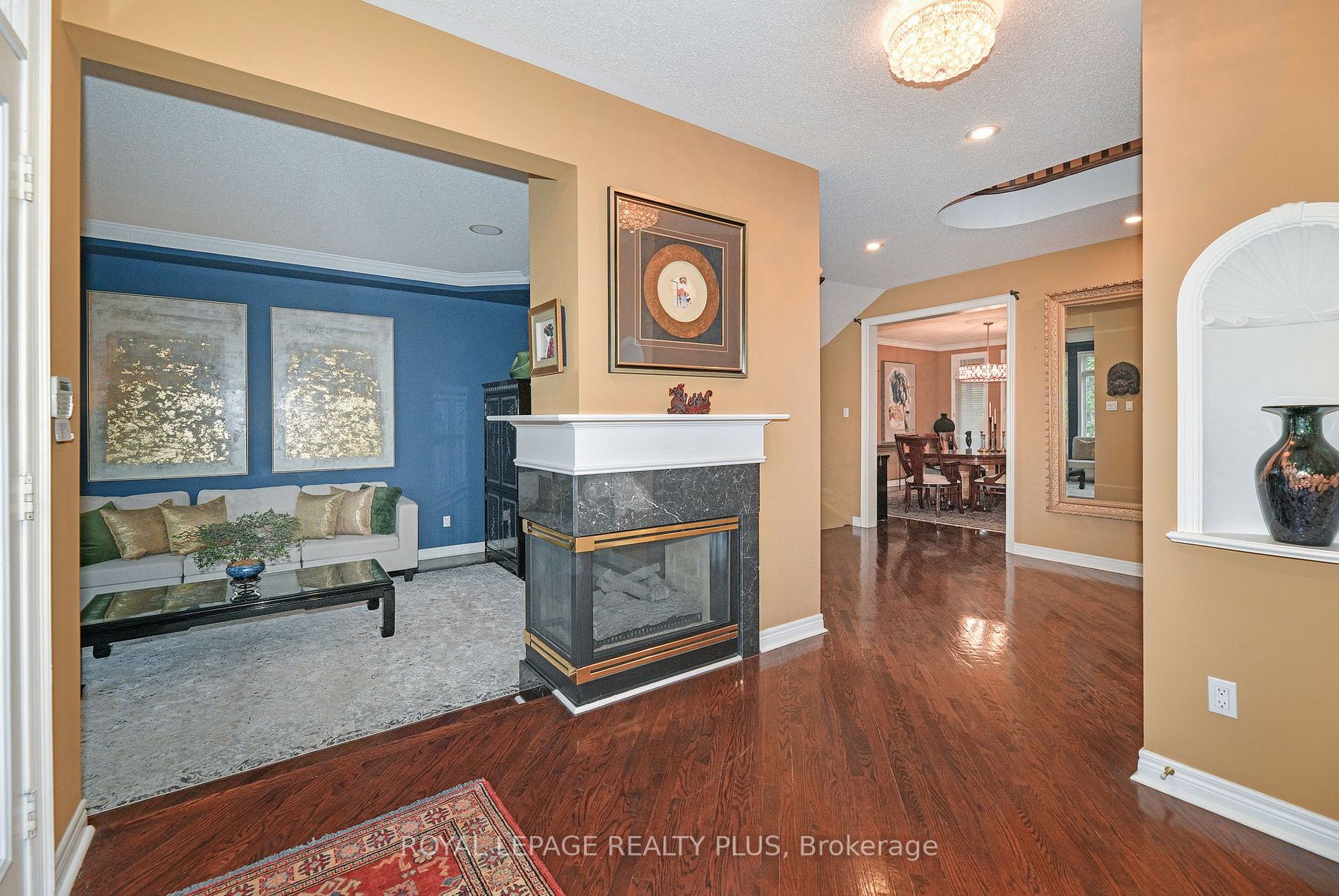1076 Skyvalley Crescent