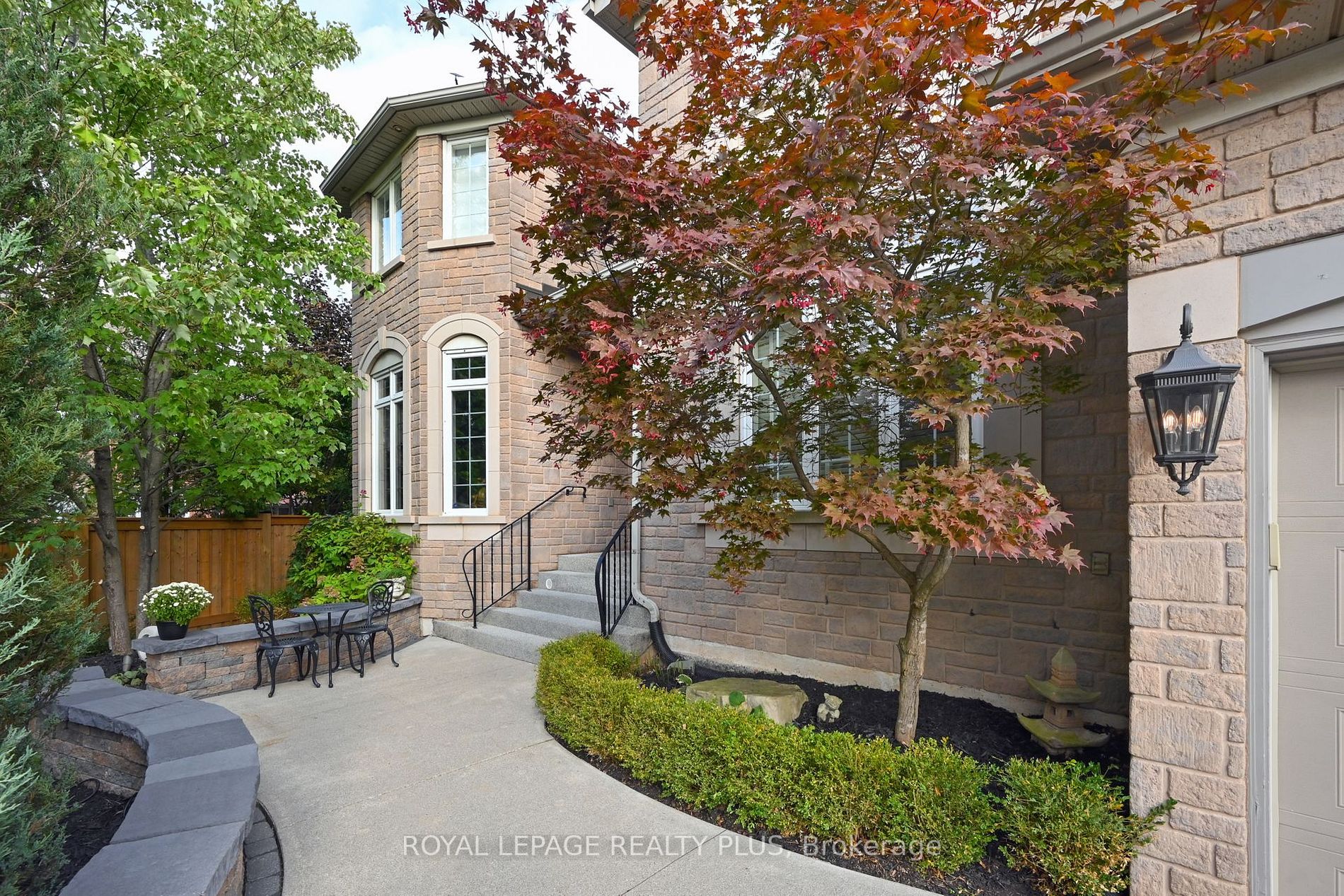 1076 Skyvalley Crescent
