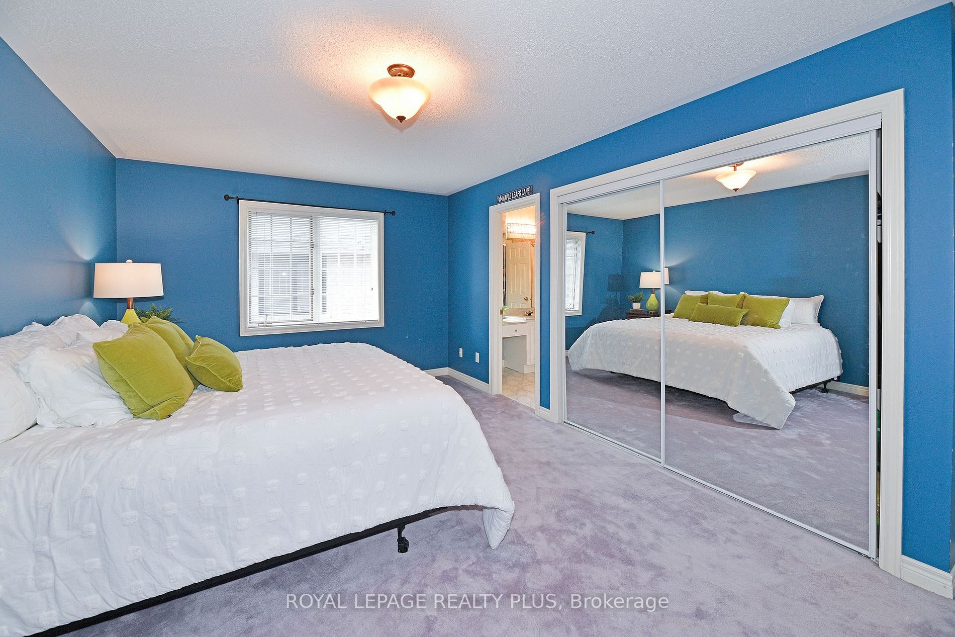 1076 Skyvalley Crescent