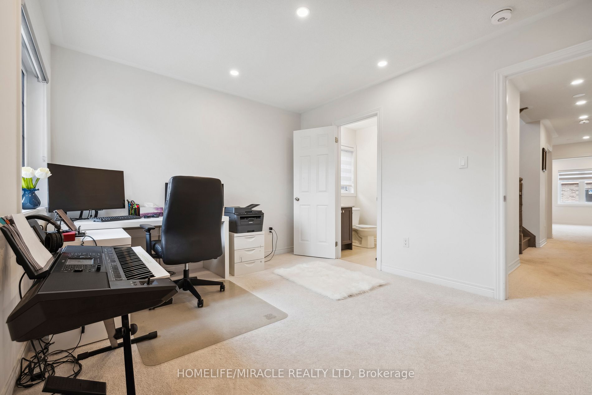 3944 Koenig Rd