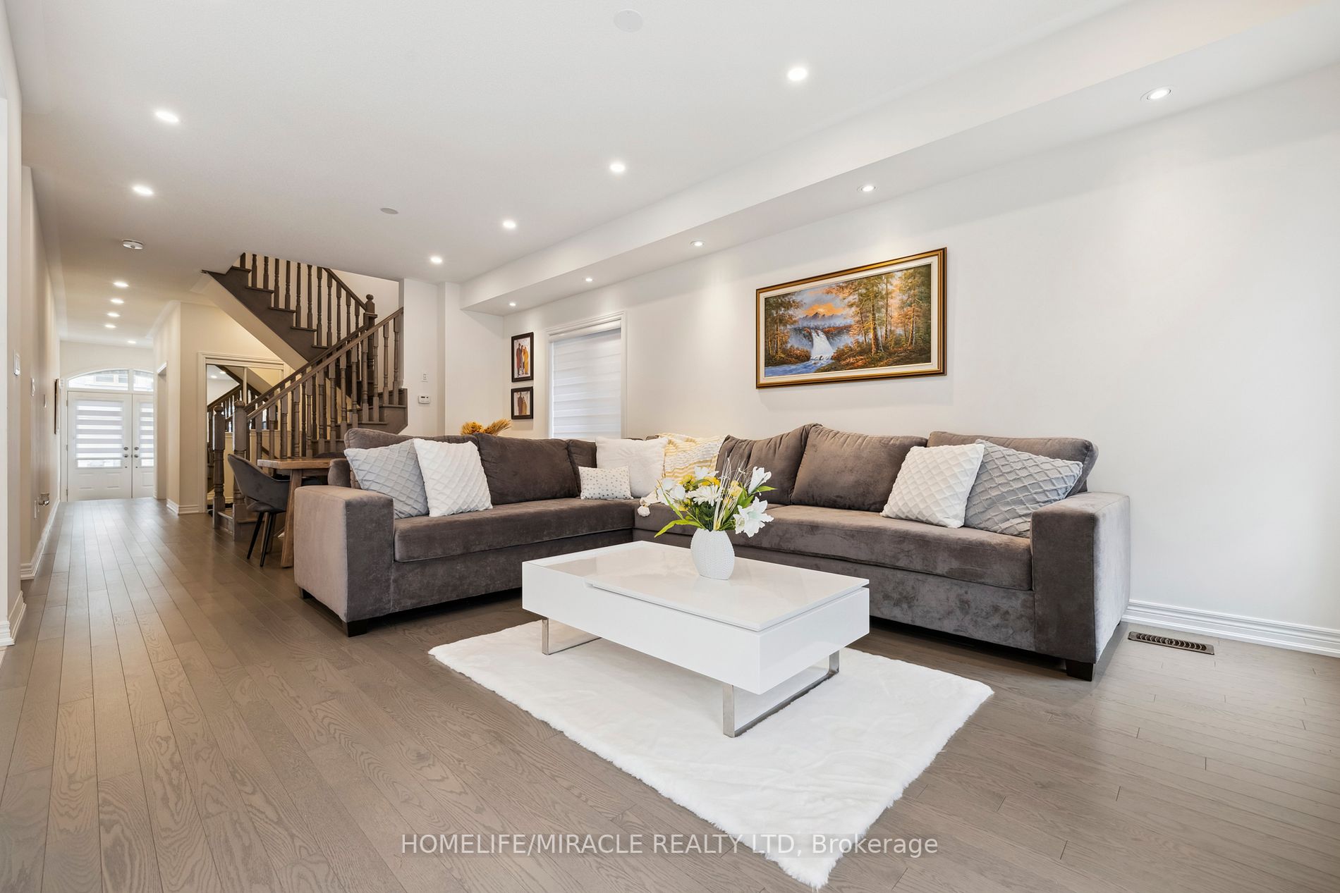 3944 Koenig Rd