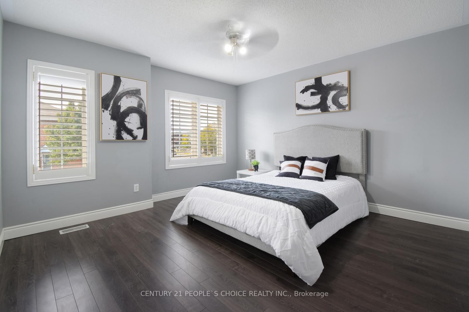 94 River Rock Cres